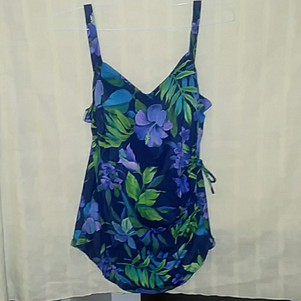 Bathing suit